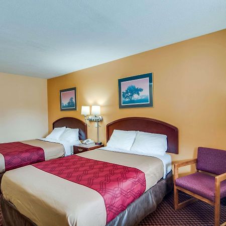 Econo Lodge Near Bluefield College Εξωτερικό φωτογραφία